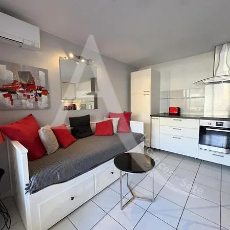 4 Pers, 1 Chambre, Plages Et Commerces A Pied