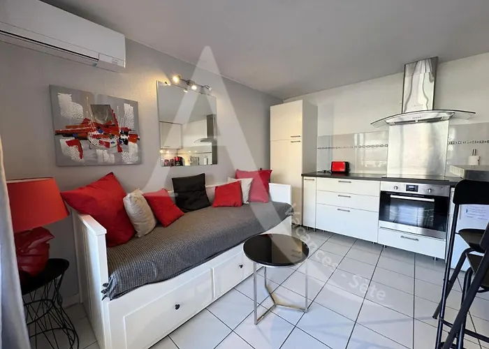 4 Pers, 1 Chambre, Plages Et Commerces A Pied